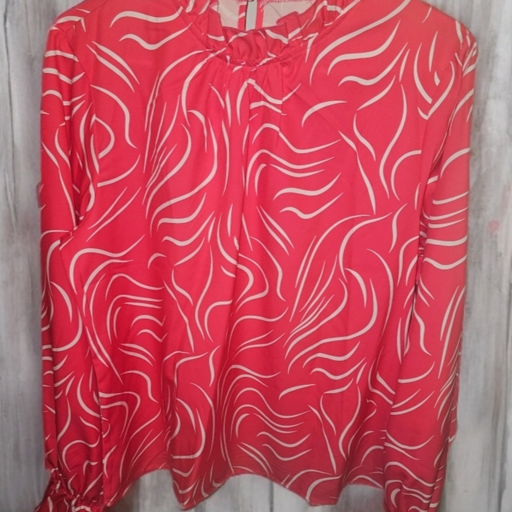 SHEIN Pink and White Swirl Blouse 💖 #Blouse #Swirl 👚🌸🛍️